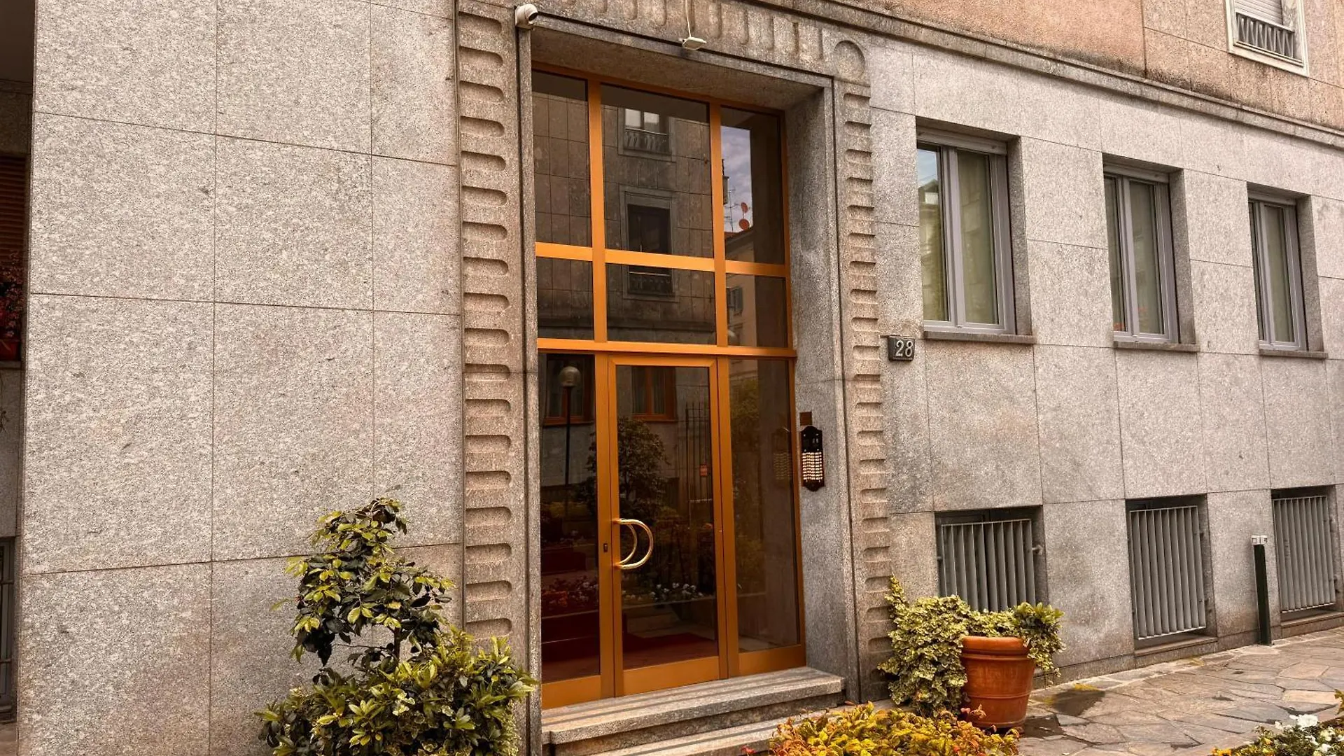 San Babila Design Apartment R&R Milan 0*,  Italy